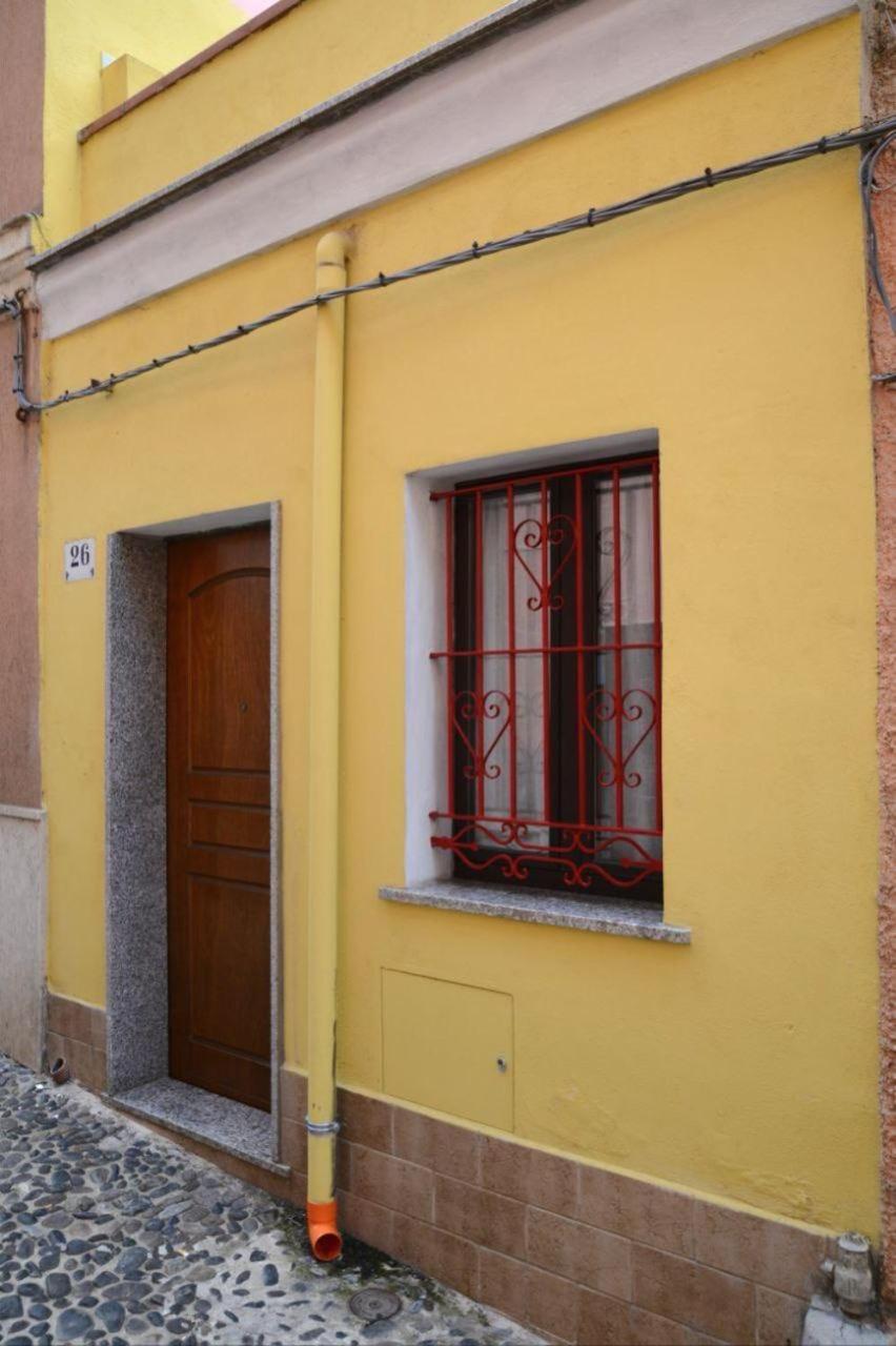 Appartamenti Da Ewa Sassari I Сасари Екстериор снимка